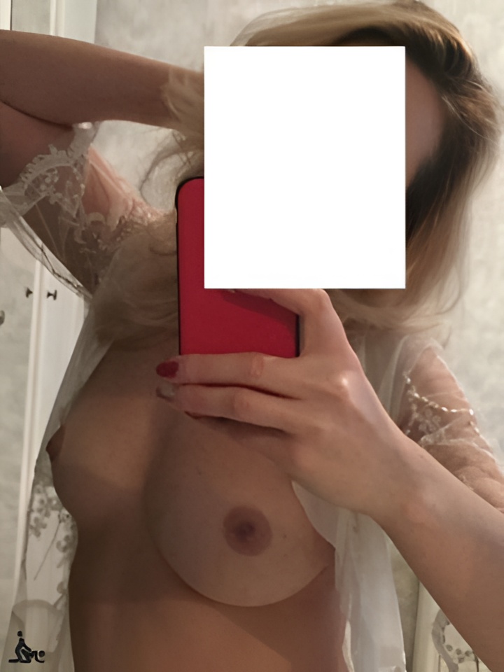 Софа привлекательная девушка из Белоярский цена от 3000 руб