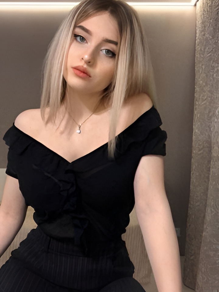 Владислава привлекательная девушка из Белоярский цена от 2000 руб