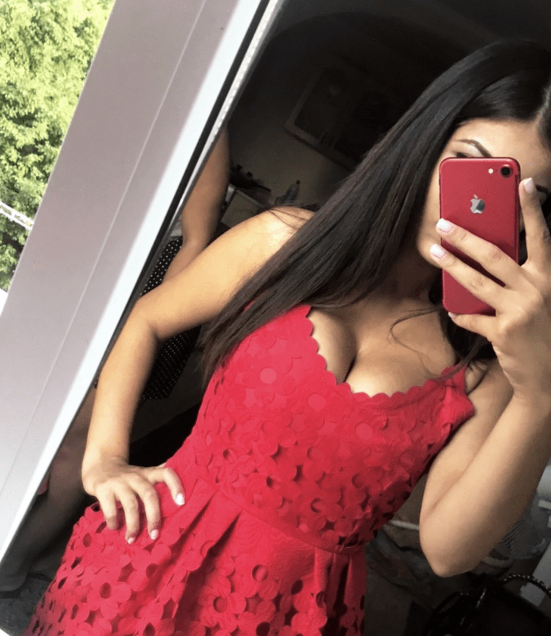 Аксинья привлекательная девушка из Белоярский цена от 3000 руб