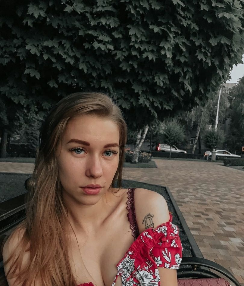 Алиса привлекательная девушка из Белоярский цена от 3000 руб