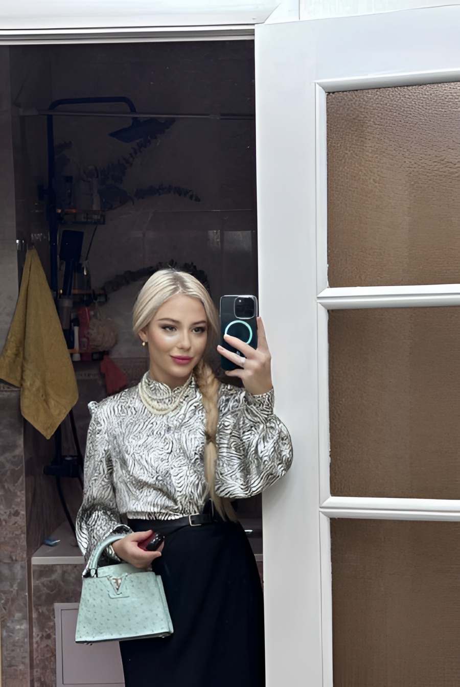 Индивидуалка Лера, доступна для личного знакомства от 18000 руб