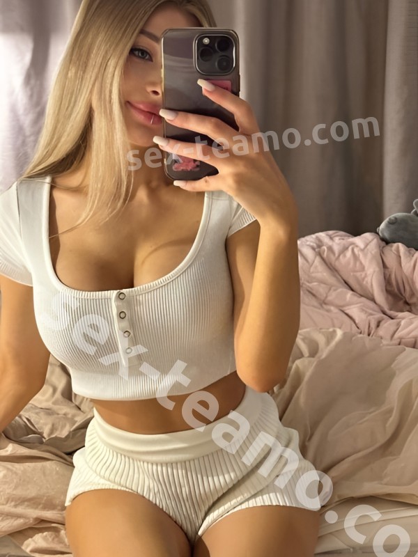 Настя из Белоярский